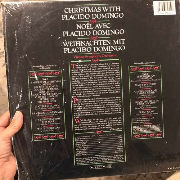 3/$30 Christmas with Placido Domingo vintage holiday album 1981 NM - Picture 2 of 4